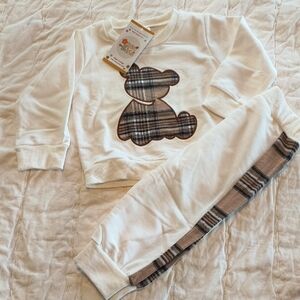White Baby Sweatshirt & Jogger Set with Plaid Bear Applique (6-9 Months)